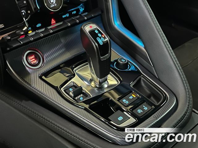 Jaguar F-TYPE 2019 — photo 16