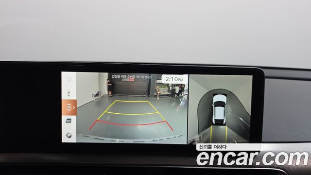Genesis GV60 2022 — photo 20