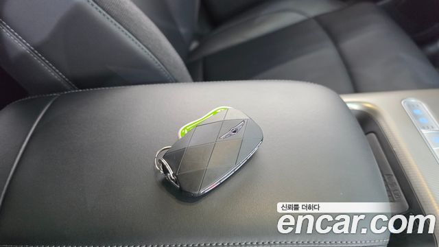 Genesis GV60 2022 — photo 21