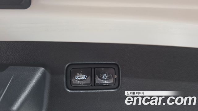 Genesis GV60 2022 — photo 23