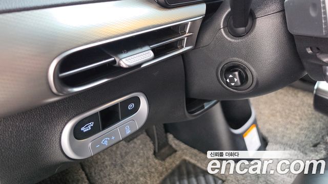 Genesis GV60 2022 — photo 26