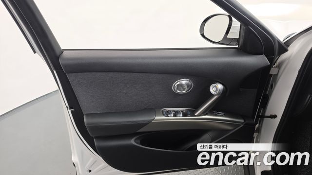 Genesis GV60 2022 — photo 14