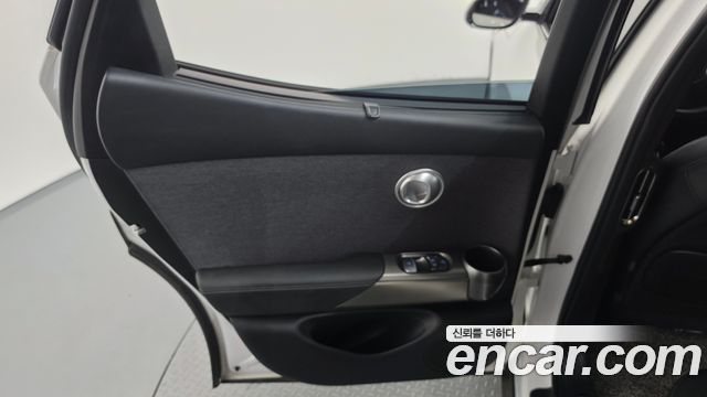 Genesis GV60 2022 — photo 15