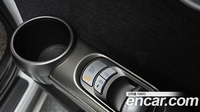 Genesis GV60 2022 — photo 29