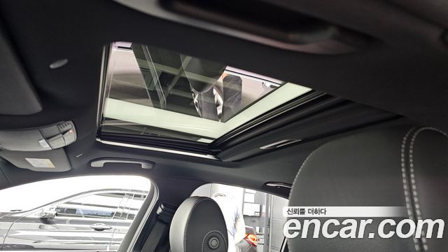 Mercedes-Benz E-Class 2023 — photo 25