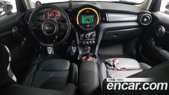 Mini Cooper 2021 — photo 10