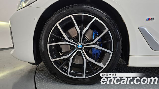 BMW 5-Series 2023 — photo 5