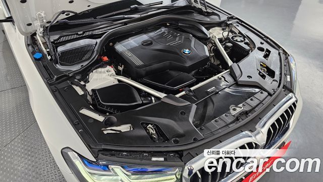 BMW 5-Series 2023 — photo 6