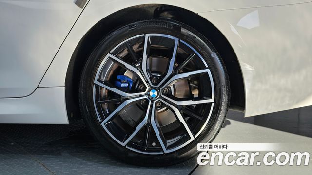 BMW 5-Series 2023 — photo 7