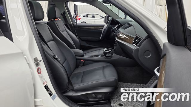 BMW X1 2014 — photo 11