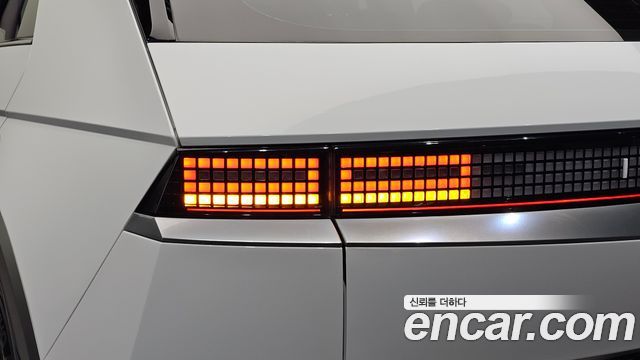 Hyundai Ioniq5 2023 — photo 9