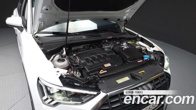 Audi Q3 2020 — photo 6