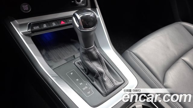 Audi Q3 2020 — photo 12