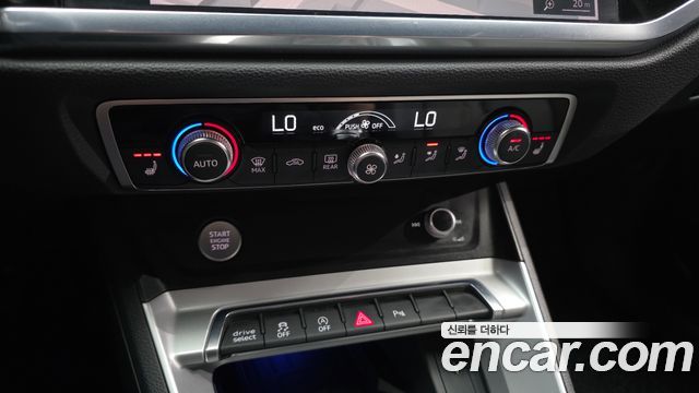 Audi Q3 2020 — photo 23