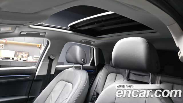 Audi Q3 2020 — photo 25