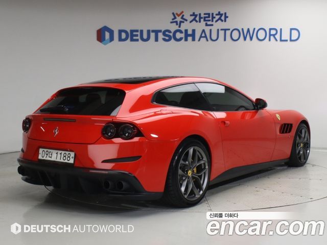 Ferrari GTC4 Lusso 2018 — photo 2