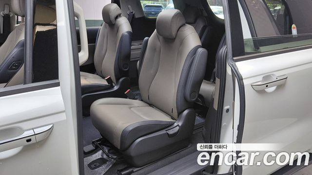 Kia Canival 2025 — photo 13