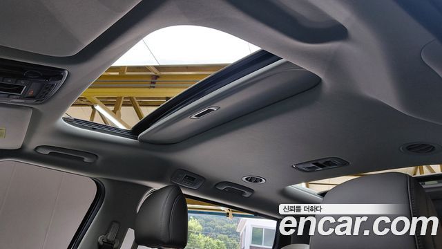 Kia Canival 2025 — photo 18