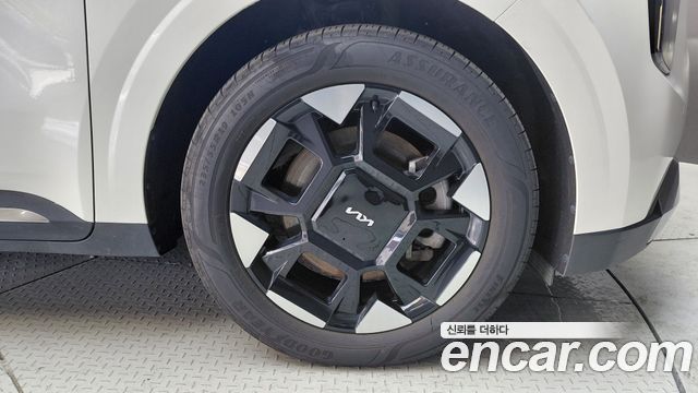 Kia Canival 2025 — photo 7