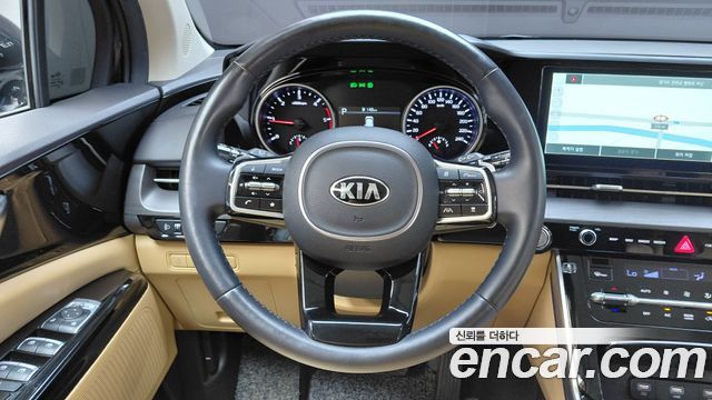 Kia Canival 2021 — photo 20