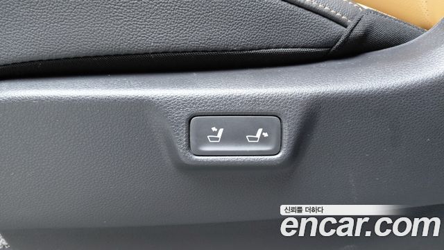 Kia Canival 2021 — photo 22