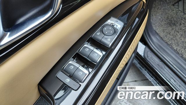 Kia Canival 2021 — photo 30