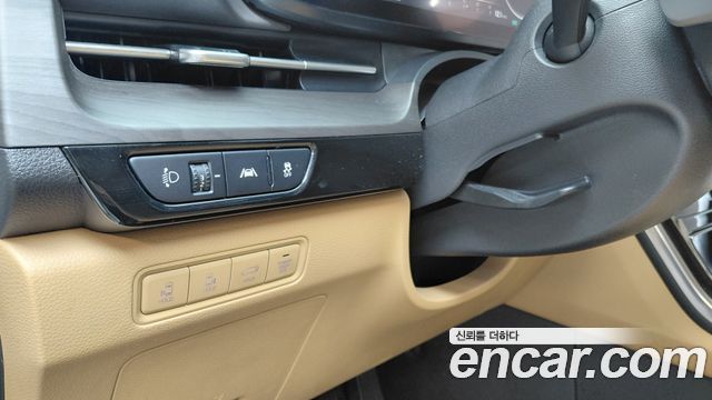 Kia Canival 2022 — photo 18