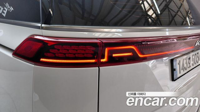 Kia Canival 2022 — photo 9