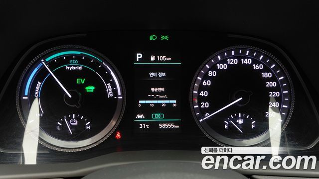 Hyundai Sonata 2022 — photo 11