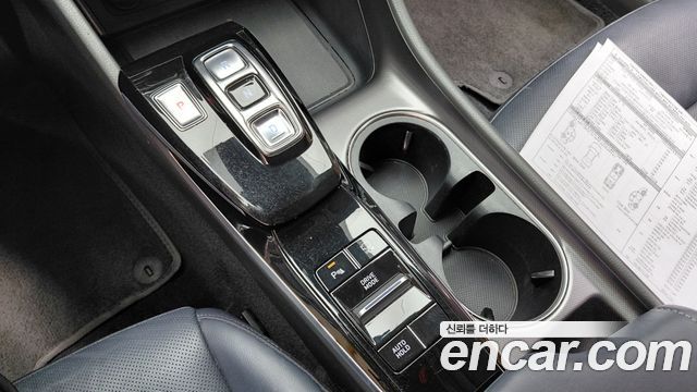 Hyundai Sonata 2022 — photo 12
