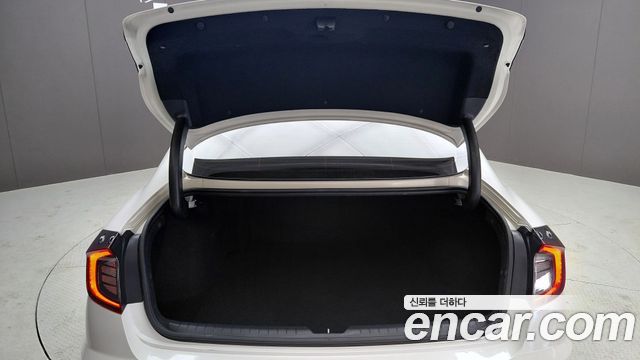 Hyundai Sonata 2022 — photo 25