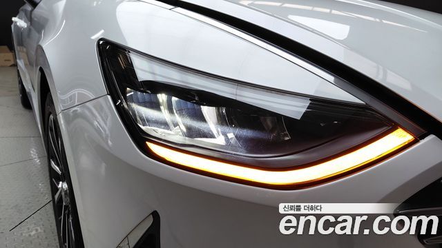 Hyundai Sonata 2022 — photo 8