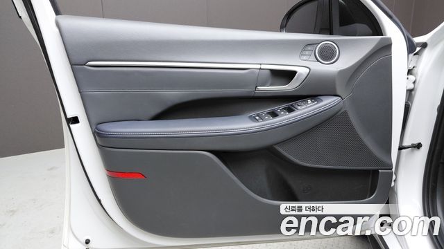 Hyundai Sonata 2022 — photo 14