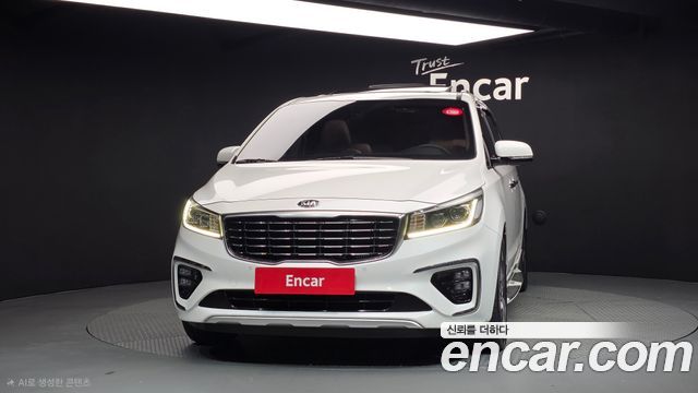 Kia Canival 2019 — photo 3