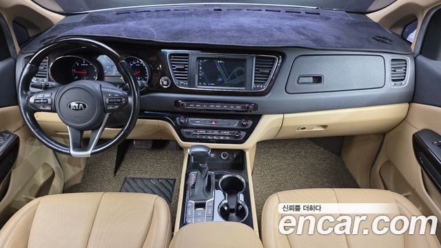 Kia Canival 2019 — photo 10