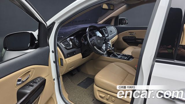 Kia Canival 2019 — photo 13