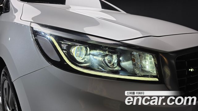 Kia Canival 2019 — photo 8