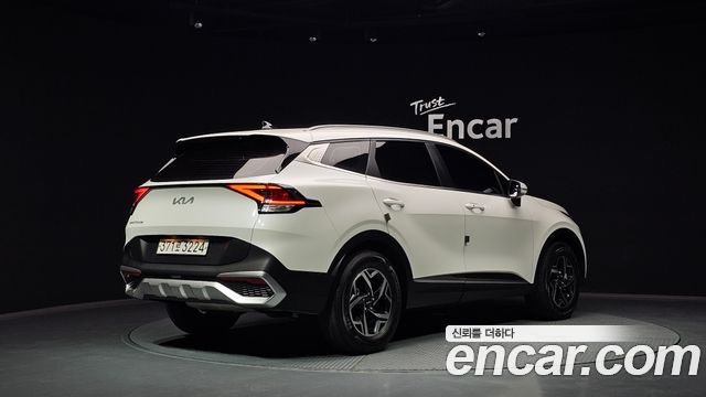 Kia Sportage 2022 — photo 2