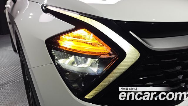 Kia Sportage 2022 — photo 8