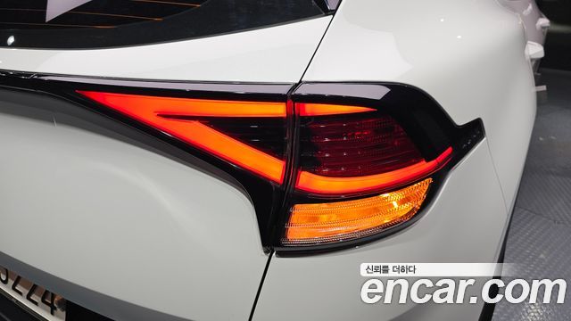 Kia Sportage 2022 — photo 9