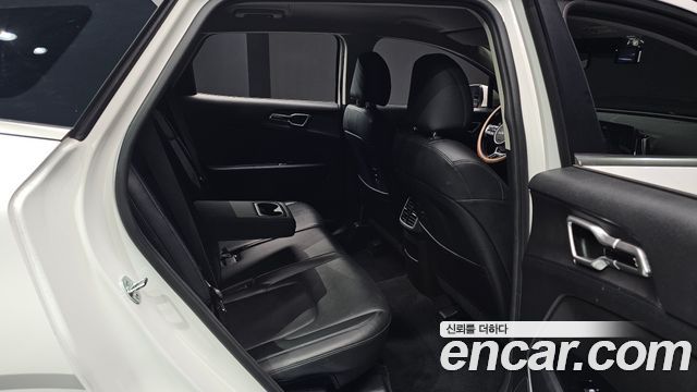 Kia Sportage 2022 — photo 16