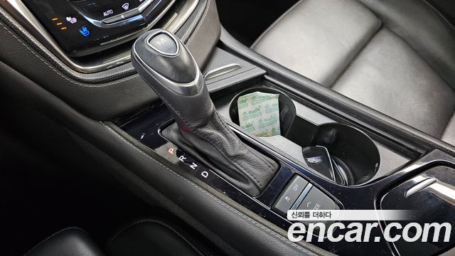 Cadillac CTS 2017 — photo 12