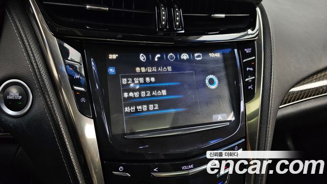Cadillac CTS 2017 — photo 22