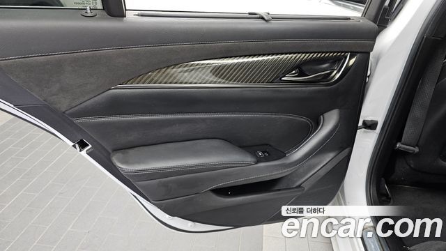 Cadillac CTS 2017 — photo 15