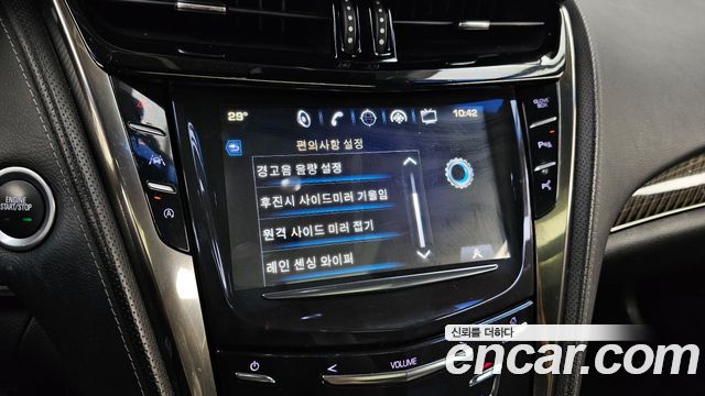 Cadillac CTS 2017 — photo 35