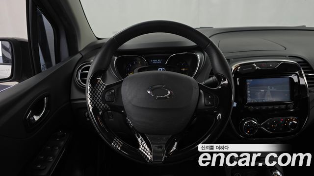 Renault Korea QM3 2015 — photo 12