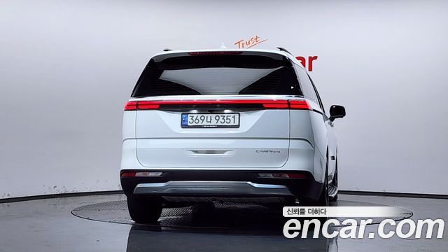Kia Canival 2021 — photo 4