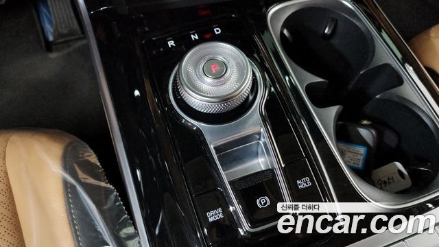 Kia Canival 2021 — photo 12
