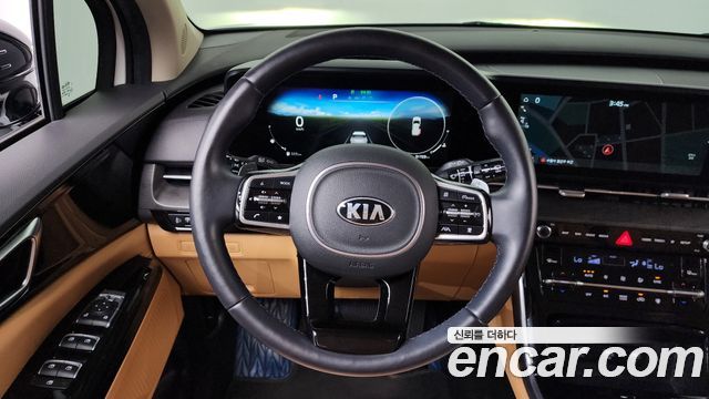 Kia Canival 2021 — photo 18