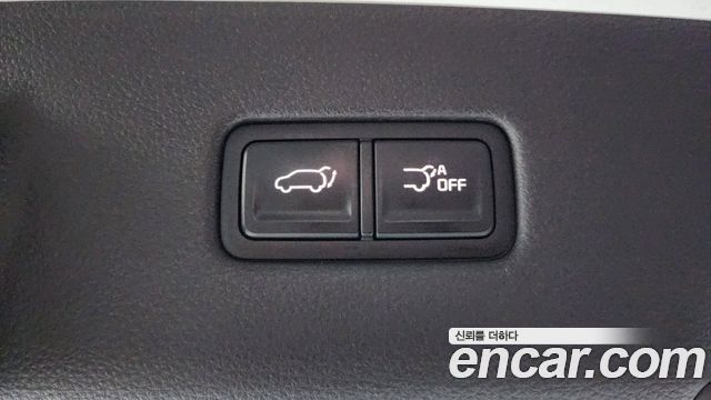 Kia Canival 2021 — photo 25